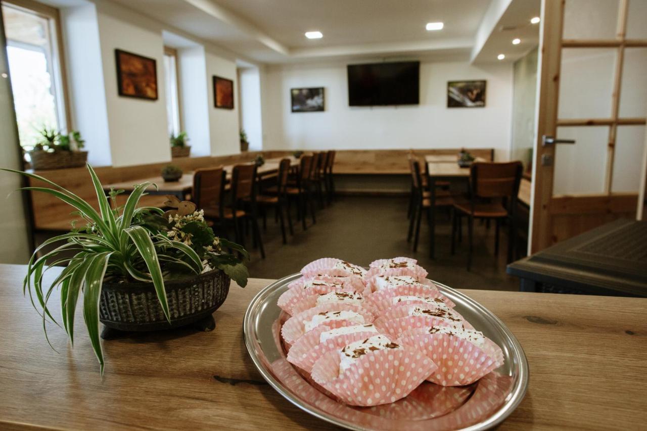 Dom Na Slivnici Bed and Breakfast Cerknica Exteriör bild