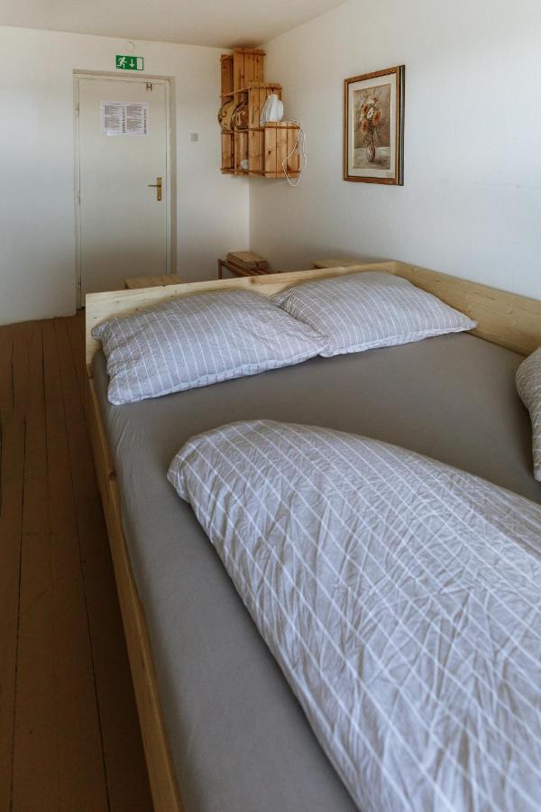 Dom Na Slivnici Bed and Breakfast Cerknica Exteriör bild